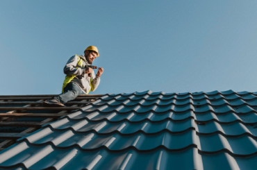 Bad Roofing Contractors: How to Spot 1